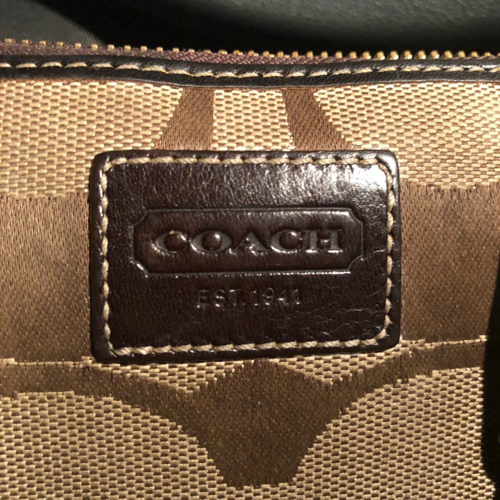Signature Coach Clutch. ‼️TAKING OFFERS‼️